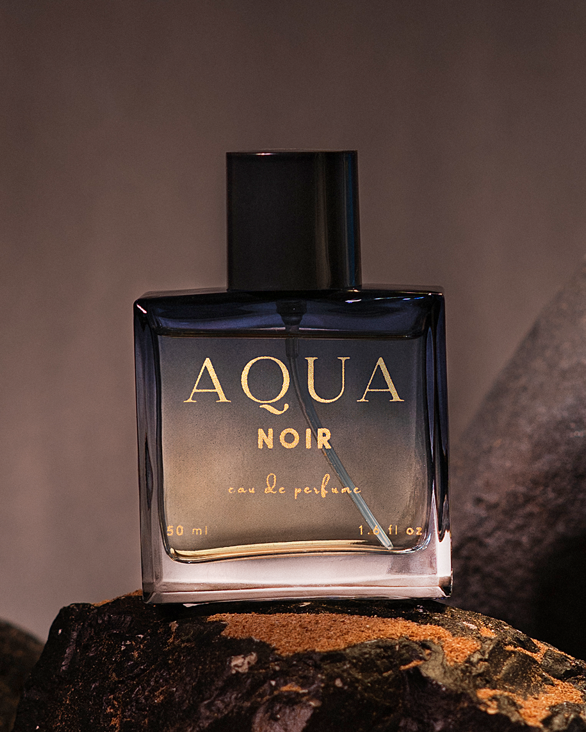 Aqua Noir Signature